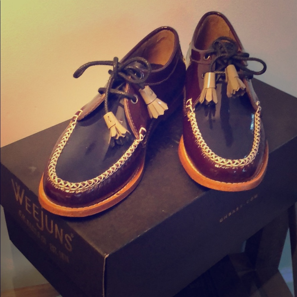 Brand New Weejuns Womens leather loafers
